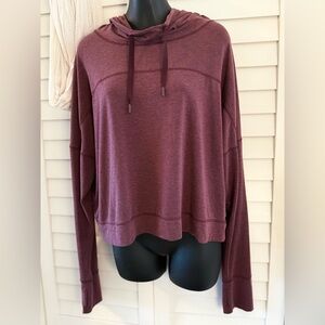 Gap Fit Women's Burgundy Cropped Hoodie Top Size Large